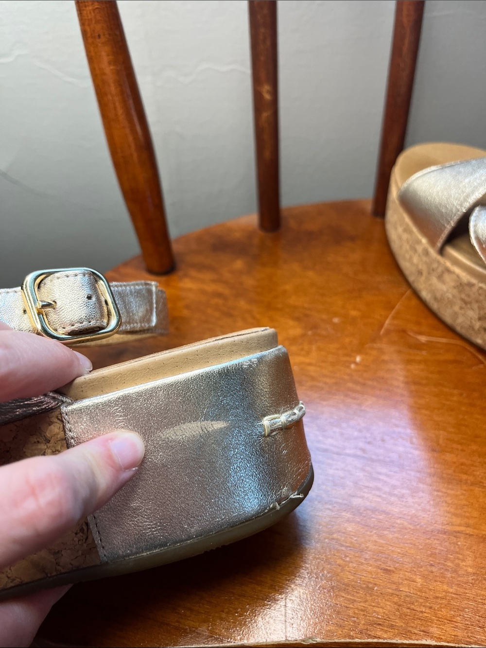 UGG Shoshana Wedge Sandals – Women’s Size 9 – Like New - Picture 11 of 11